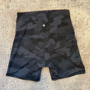 Lululemon Align Black Camo Shorts size 8